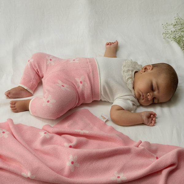 Daisy Knit Blanket
