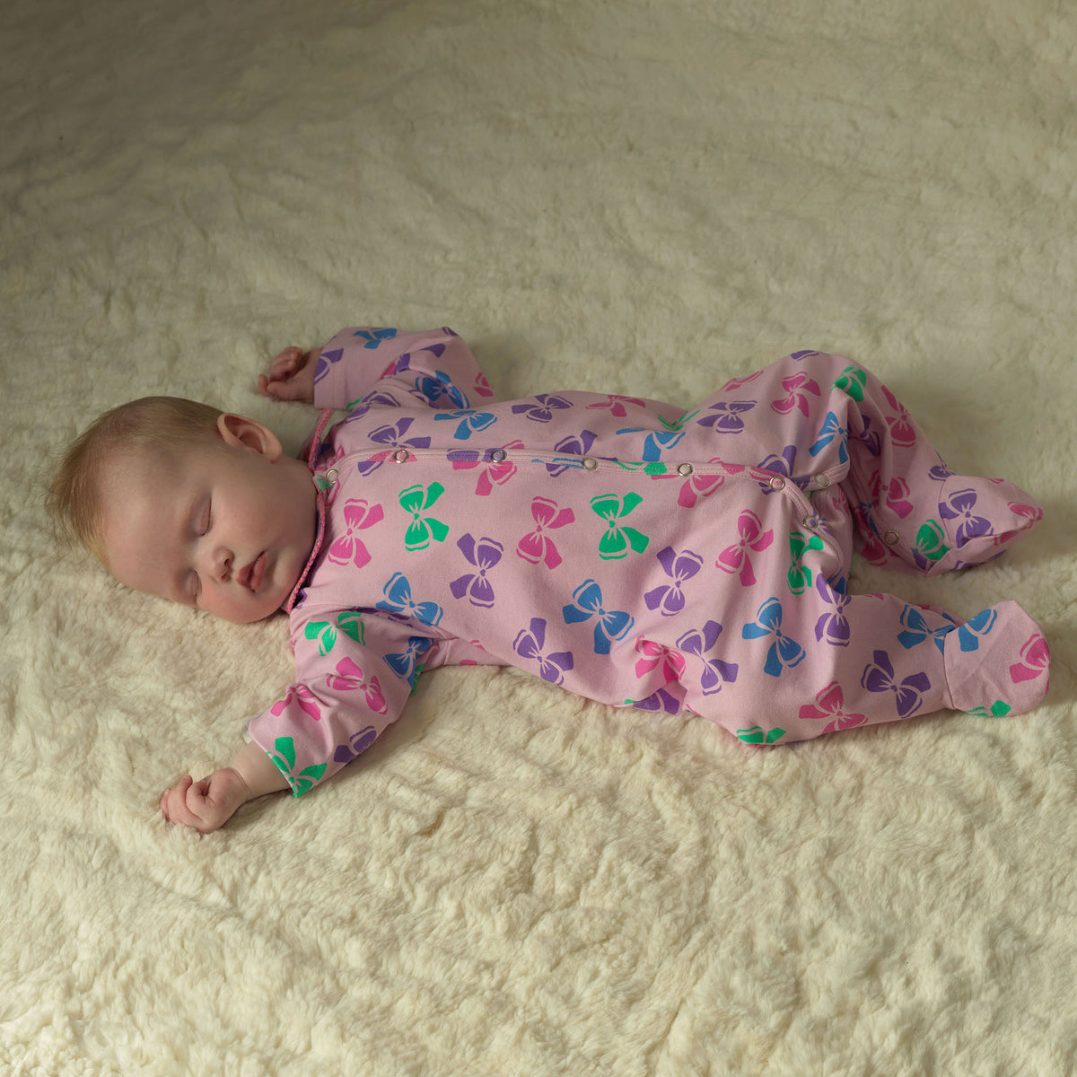 Bow Babygro